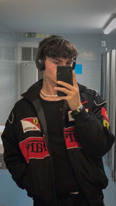 Veste de Course Vintage Ferrari - Style Sportif et Durabilité pour Tous