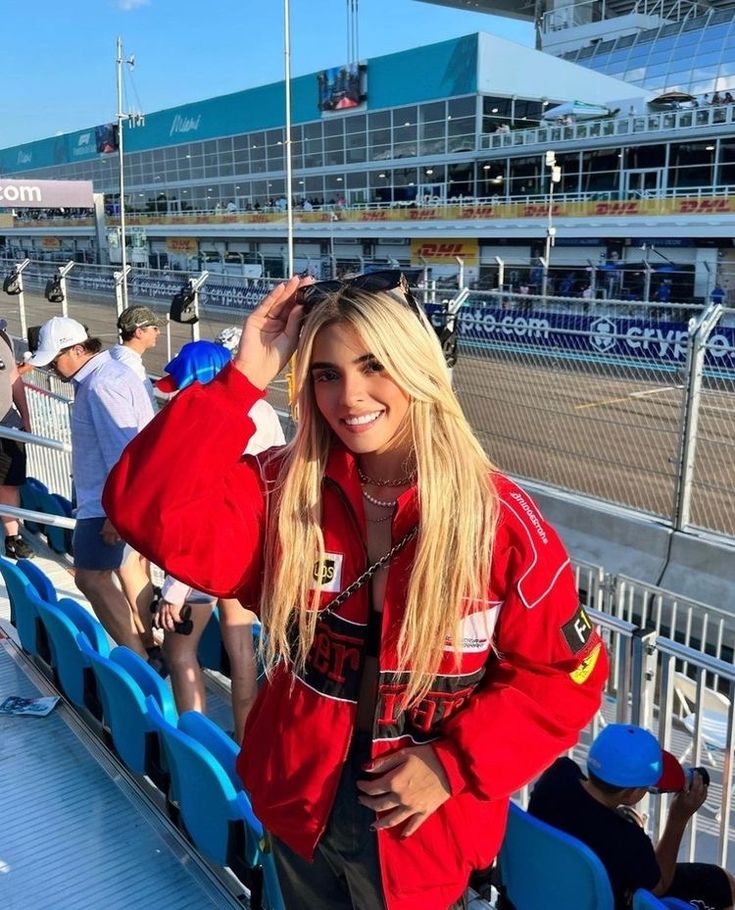 Veste de Course Vintage Ferrari - Style Sportif et Durabilité pour Tous
