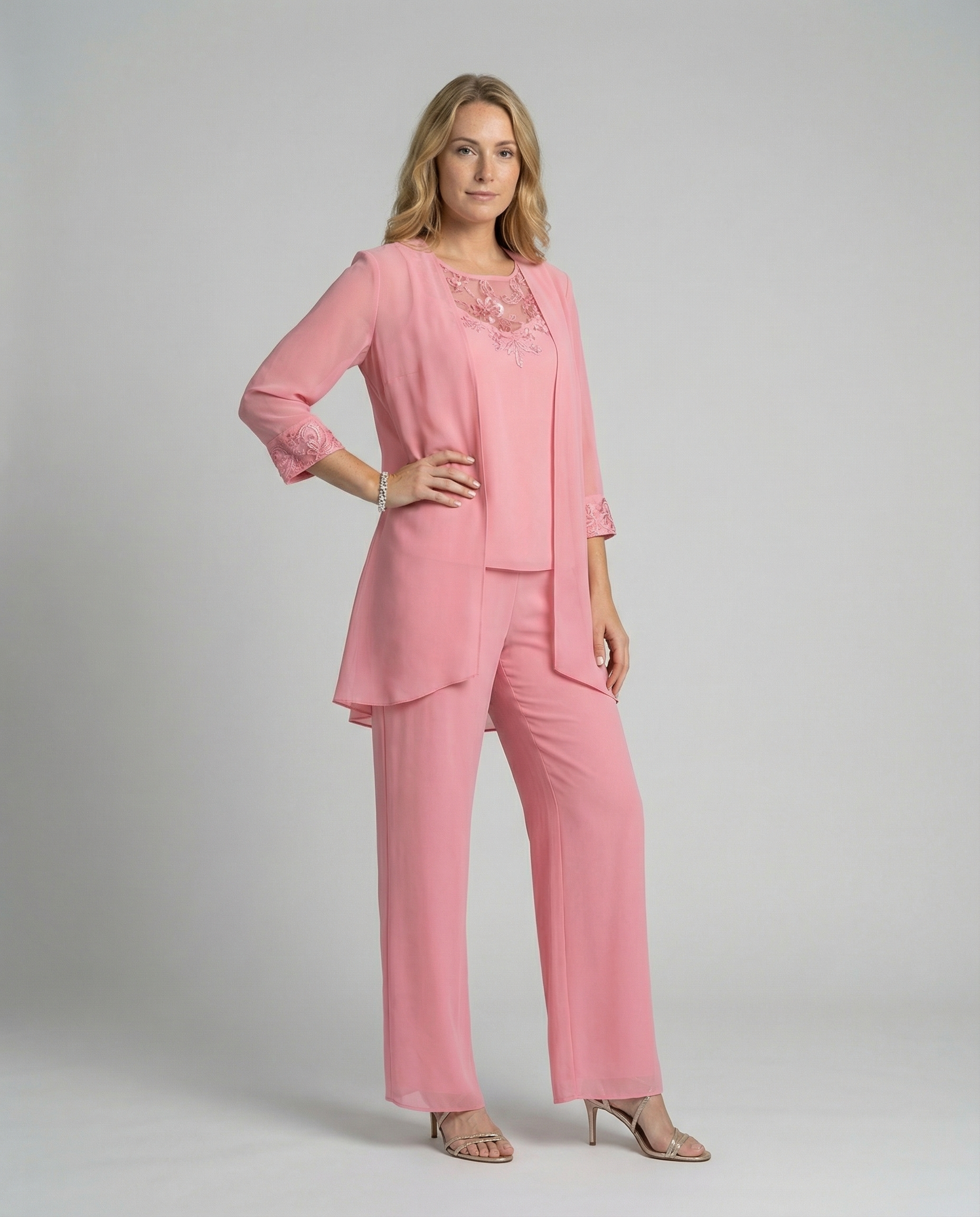 Ensemble de bureau trois pièces pour femmes avec blazer, gilet et pantalon | Heidi-Mode