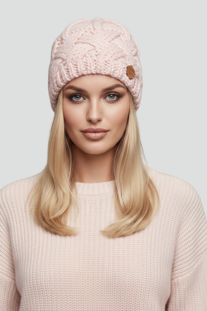 Chapeau en Tricot pour Femmes avec Bord Côtelé et Surface Tissée Texturée