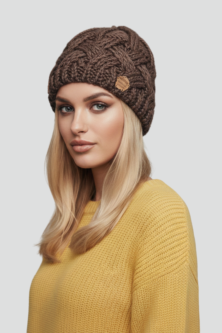 Chapeau en Tricot pour Femmes avec Bord Côtelé et Surface Tissée Texturée