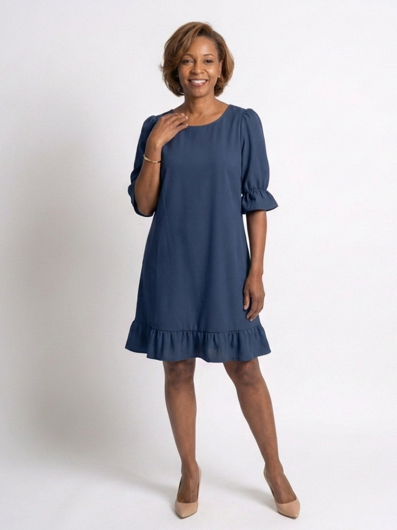 Helen | Robe à manches courtes avec ourlet à volants, longueur genou