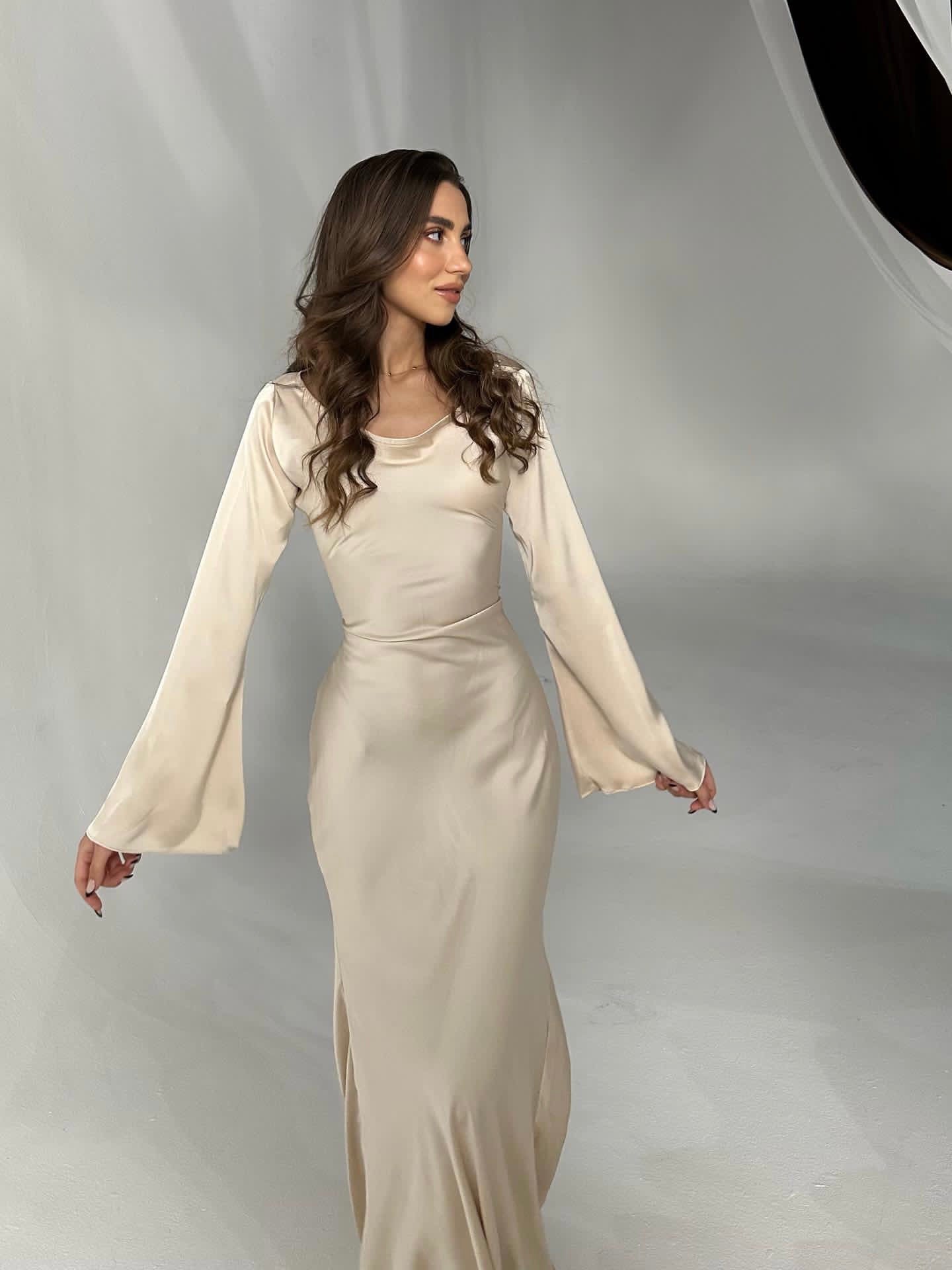 Robe maxi à manches longues - Élégance sans effort pour toutes les occasions
