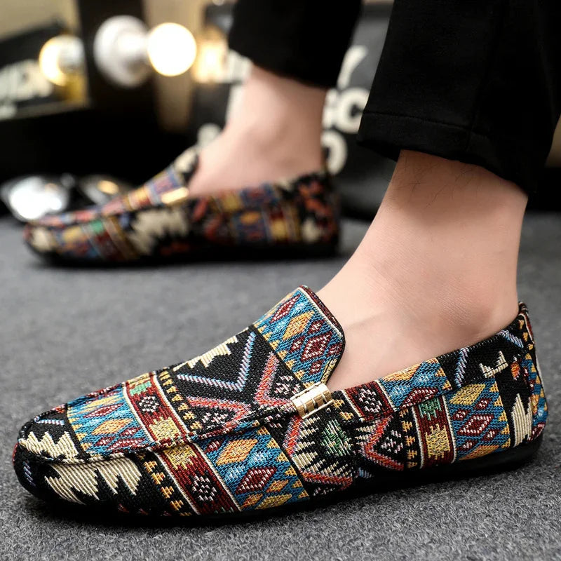 Mocassin Homme | Chausson à motif ethnique avec détail doré et semelle légère