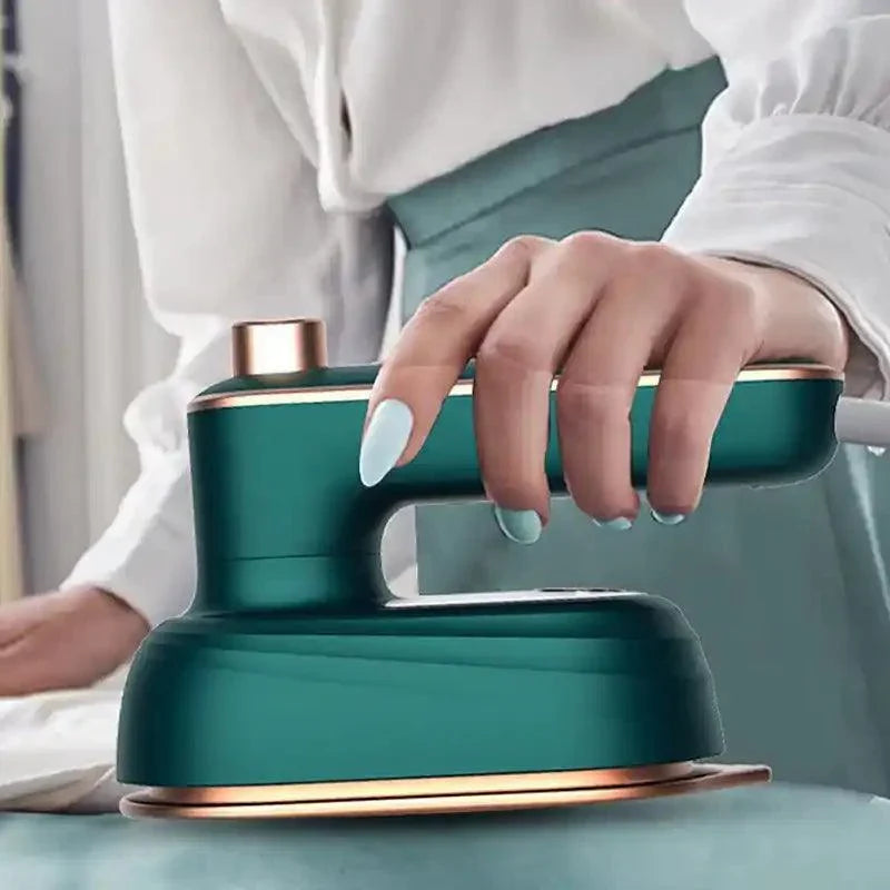 LuxeVoyage Mini Fer à Vapeur | Parfait pour les voyages avec une puissante fonction vapeur