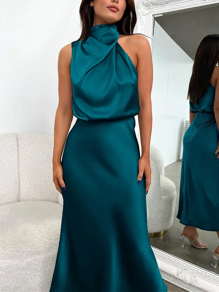 Maxi Robe Femme | Élégance Satinée & Design Raffiné