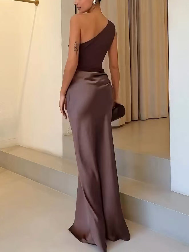 Robe Maxi Femme | Design à Une Épaule & Coupe Satinée Ajustée