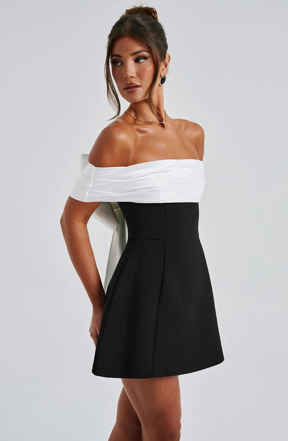 Robe Mini de Soirée Noir Bloom
