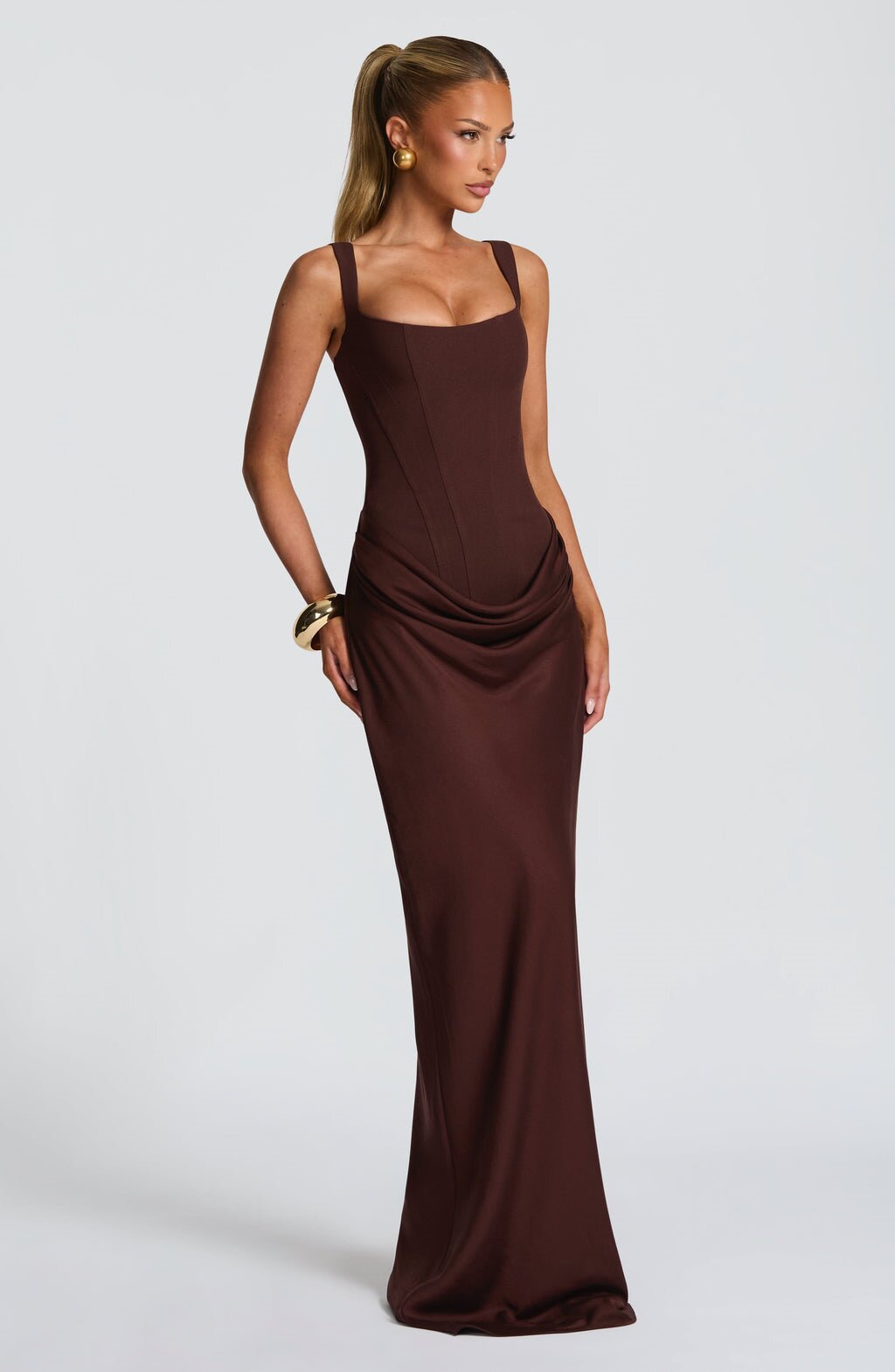 Robe maxi élégante pour femmes avec effet drapé raffiné Echo Archiv