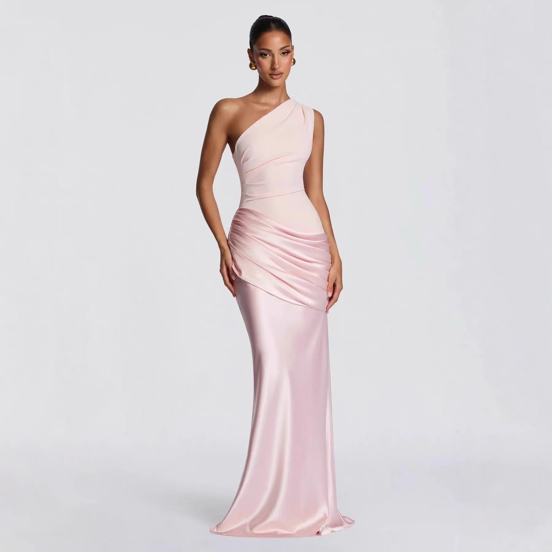 Robe de soirée asymétrique en satin élégante pour femmes avec design drapé Echo Archiv