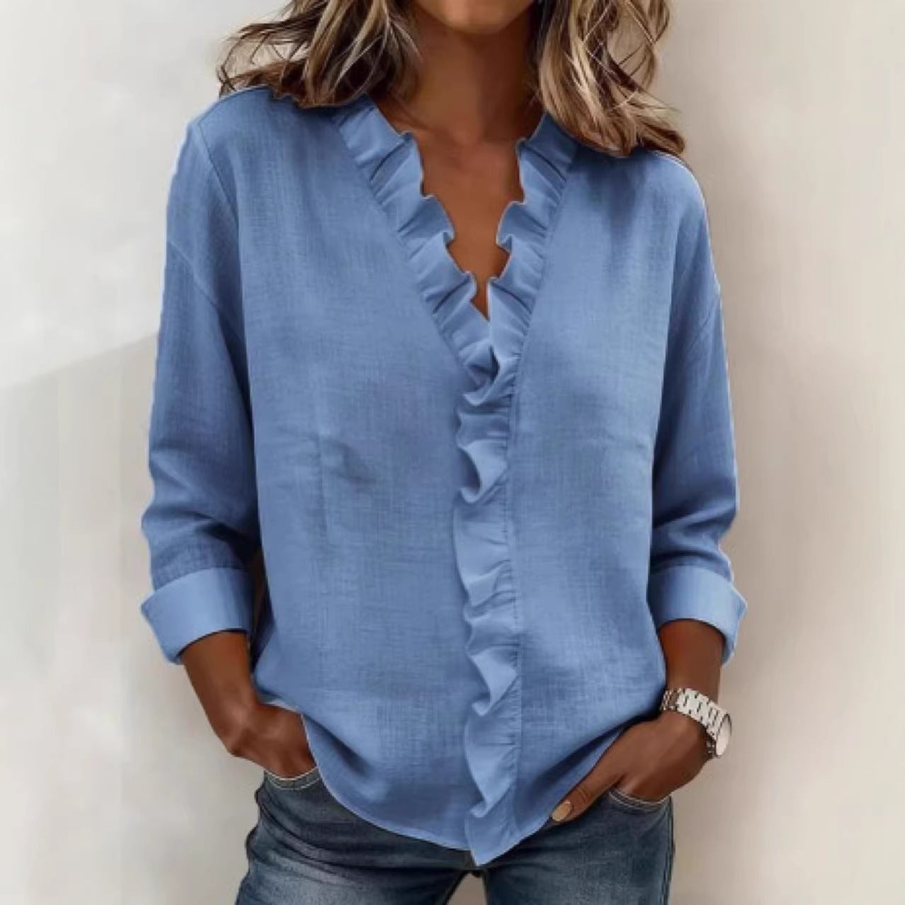 Blouse romantique pour femmes avec détails en volants et décolleté en V Echo Archiv
