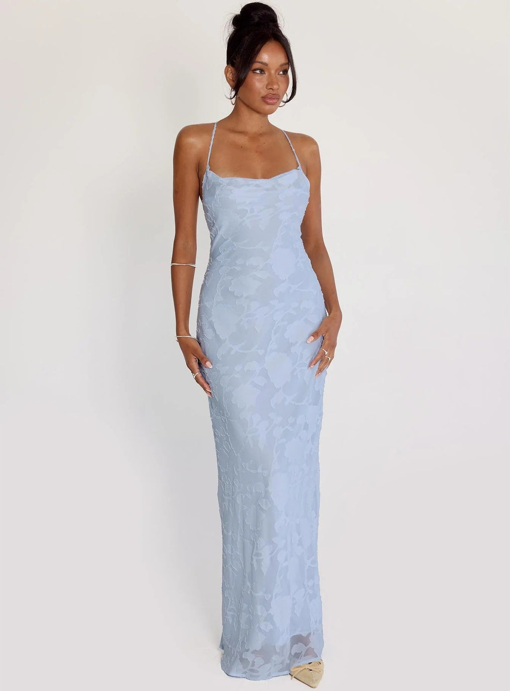 Robe de soirée élégante pour femmes avec motif floral en dentelle et bretelles spaghetti Echo Archiv