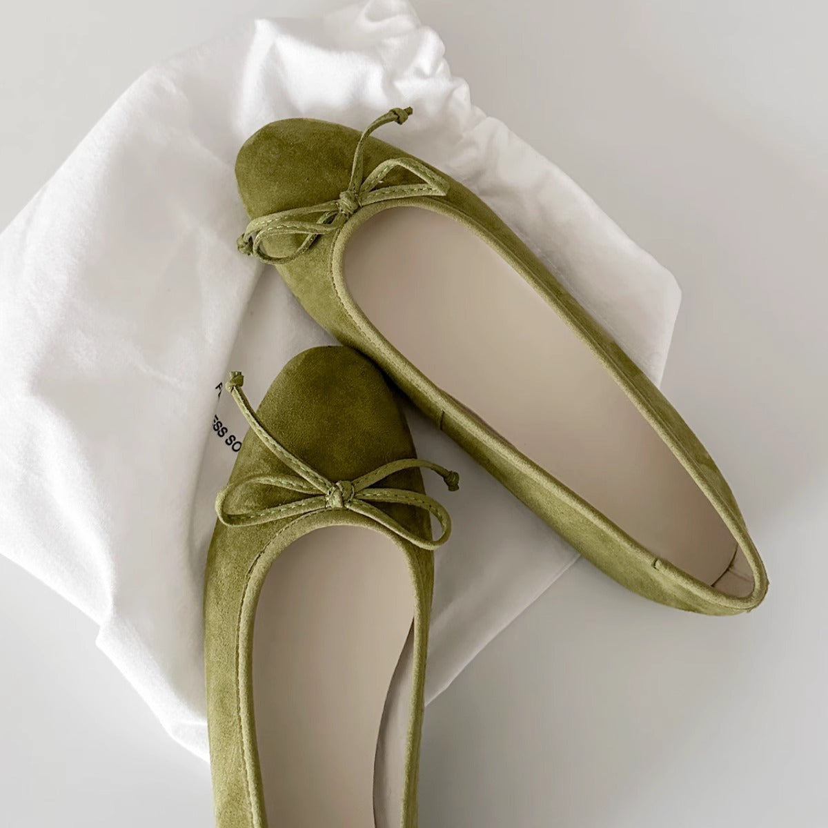 Ballerines en Suède pour Femme avec Détail de Nœud et Semelle Flexible