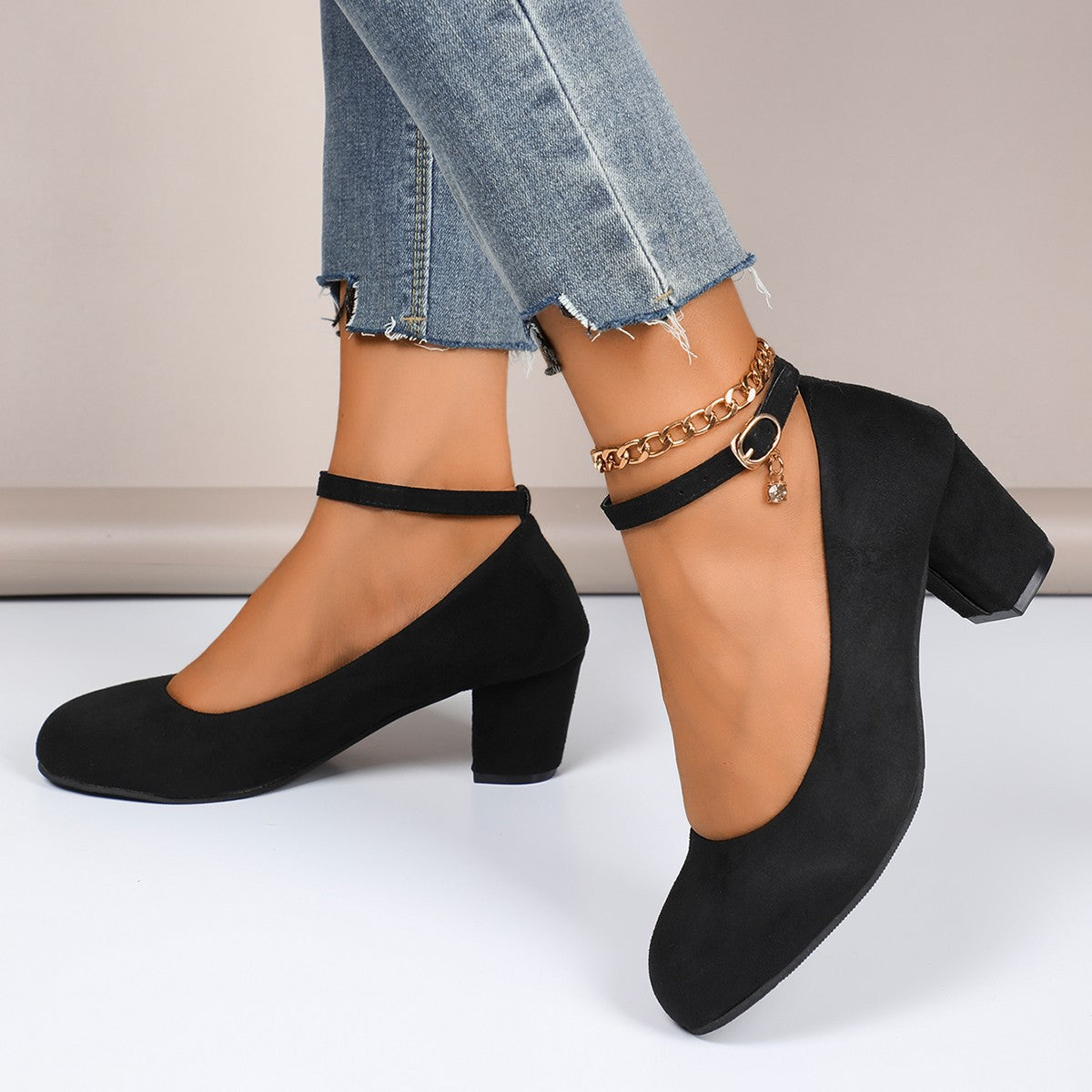 Pompes à talons bloc pour femmes avec bride de cheville réglable en velours doux Echoarchiv