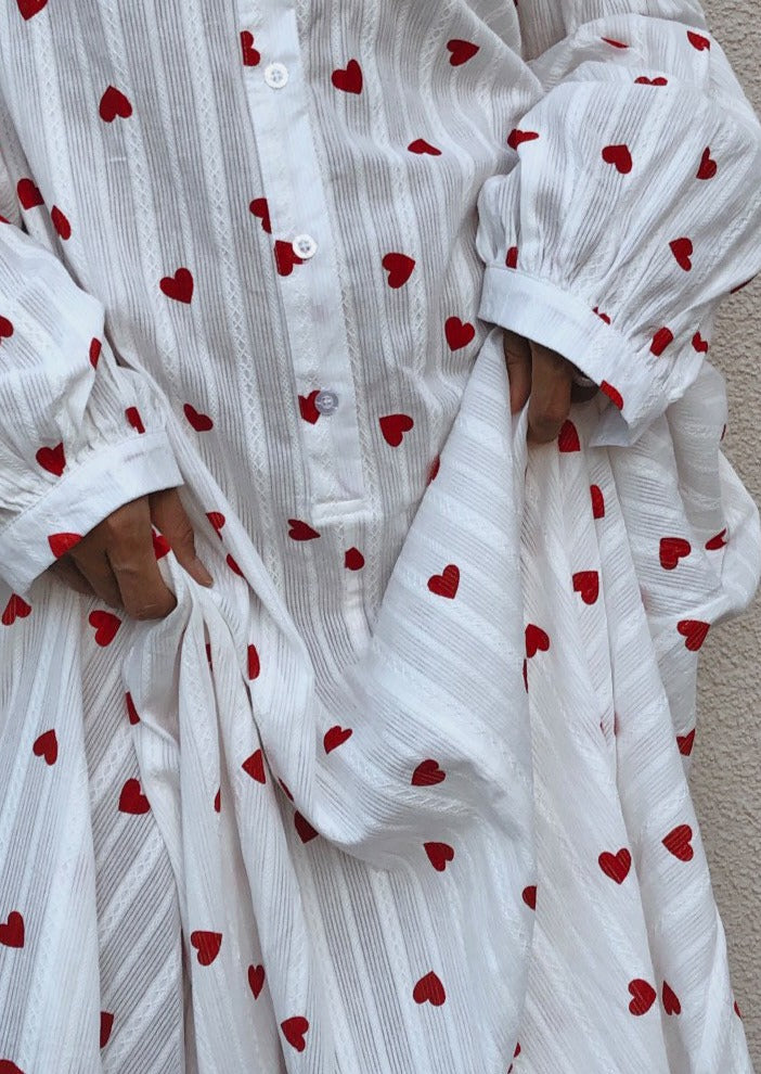 Robe Chemise Brodée à Cœurs Surdimensionnée d'Été