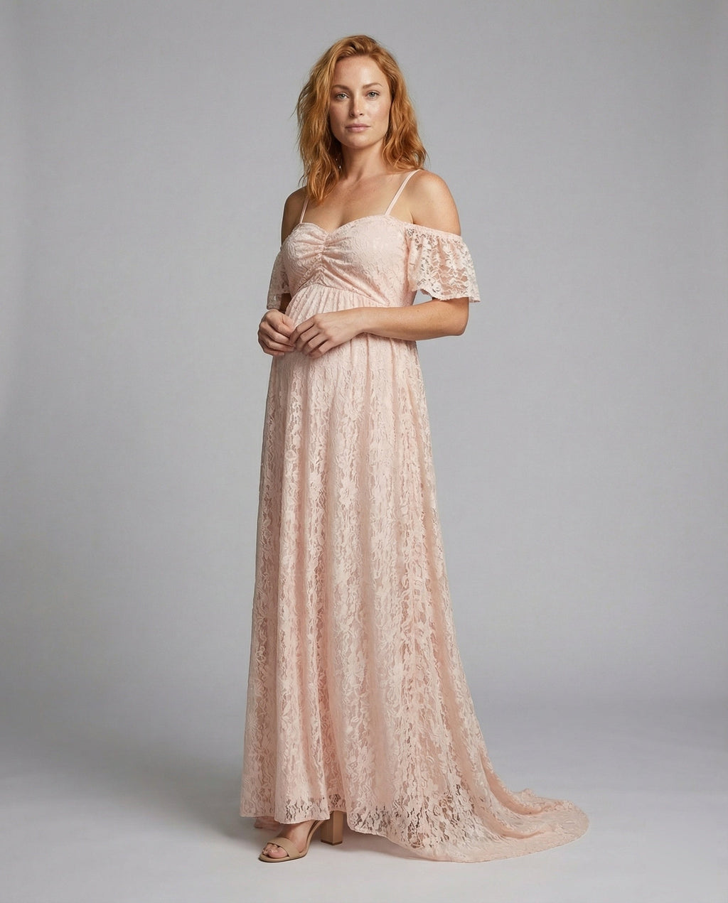 Robe maxi de grossesse en dentelle avec traîne