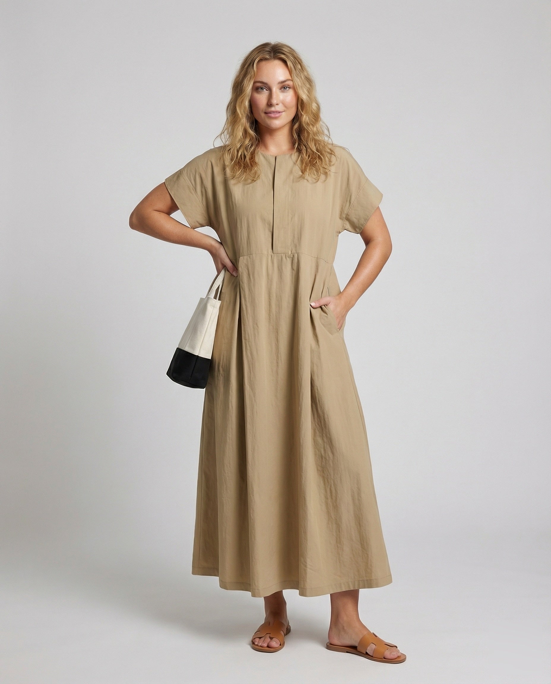 Robe maxi ample pour femmes avec silhouette carrée