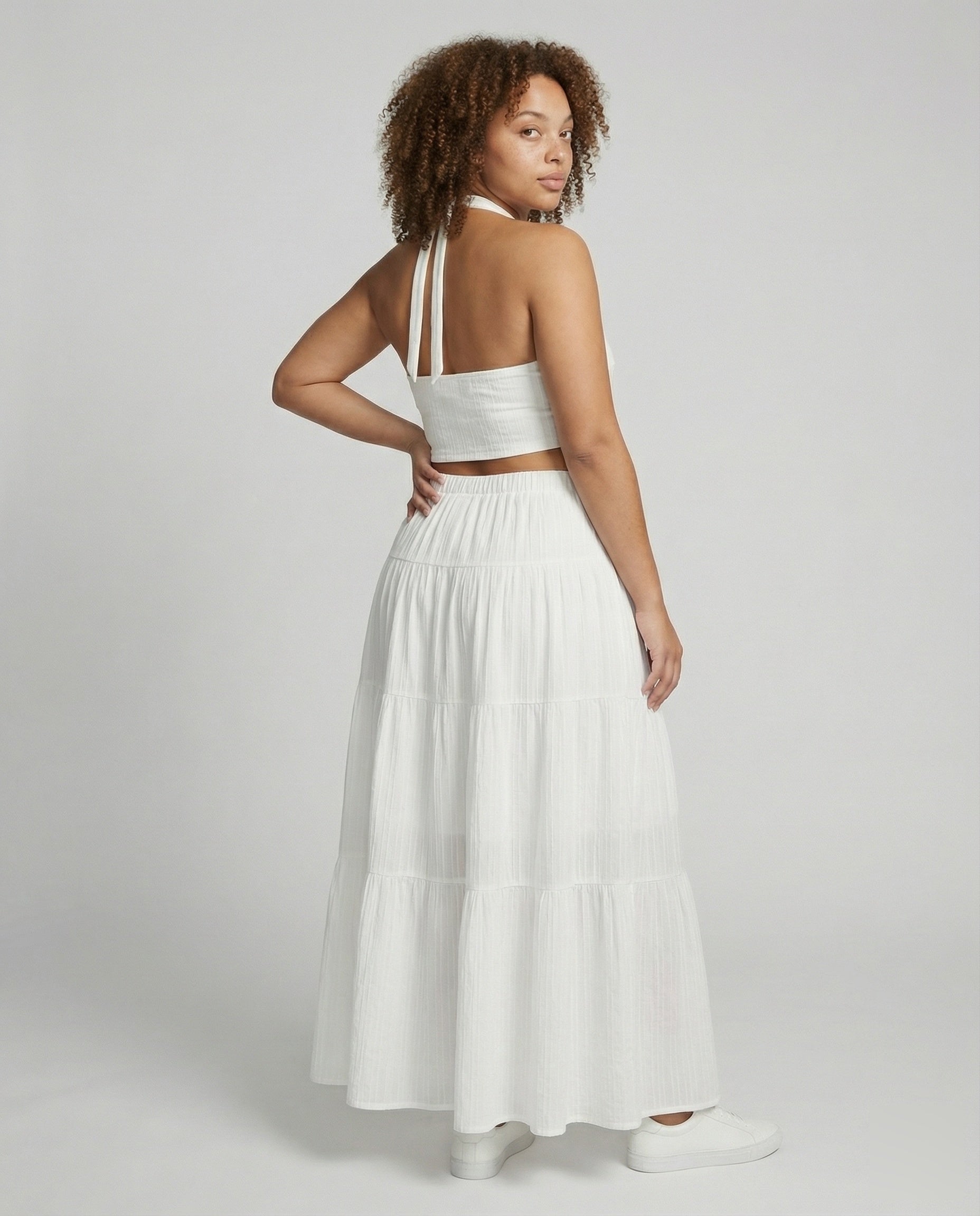 Ensemble taille haute pour femmes avec jupe maxi plissée