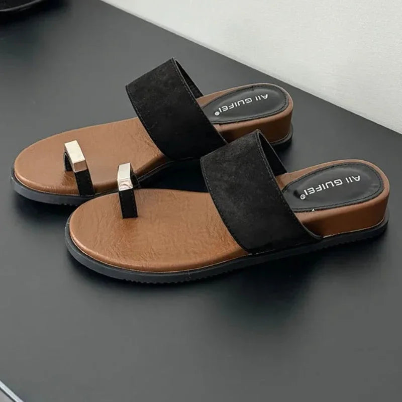 Sandales en cuir suédé pour femme avec détail en anneau — quotidien