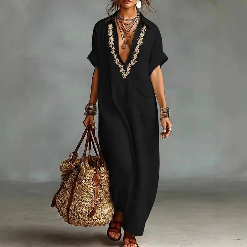 Robe kimono longue pour femme avec décolleté brodé — plage
