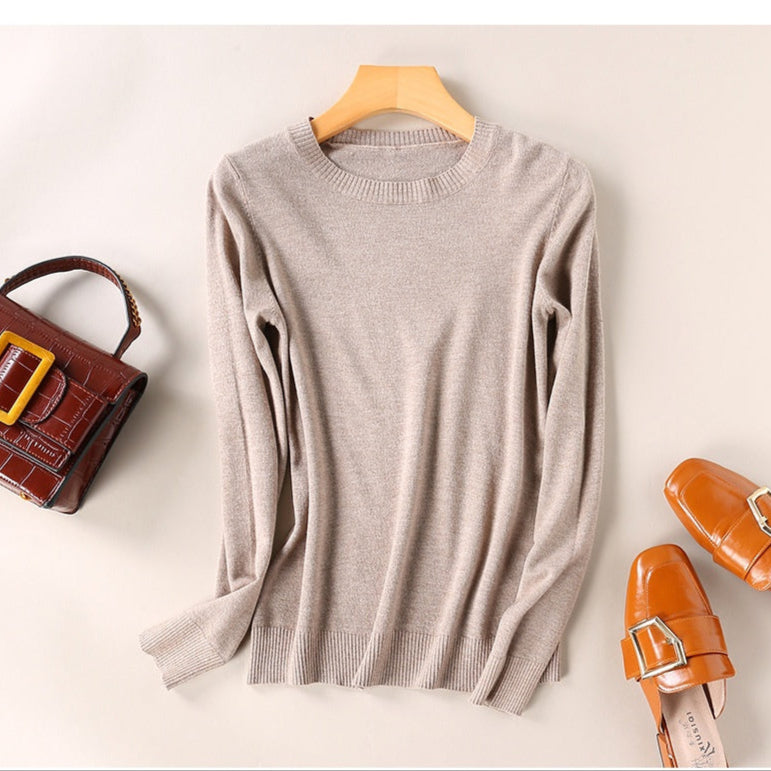Pull en laine et cachemire pour femme avec col rond et coupe ajustée