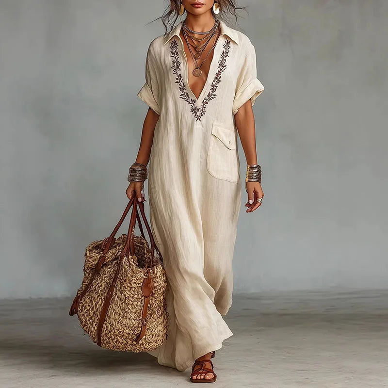 Robe kimono longue pour femme avec décolleté brodé — plage