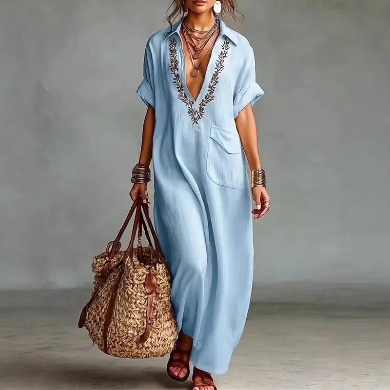 Robe kimono longue pour femme avec décolleté brodé — plage