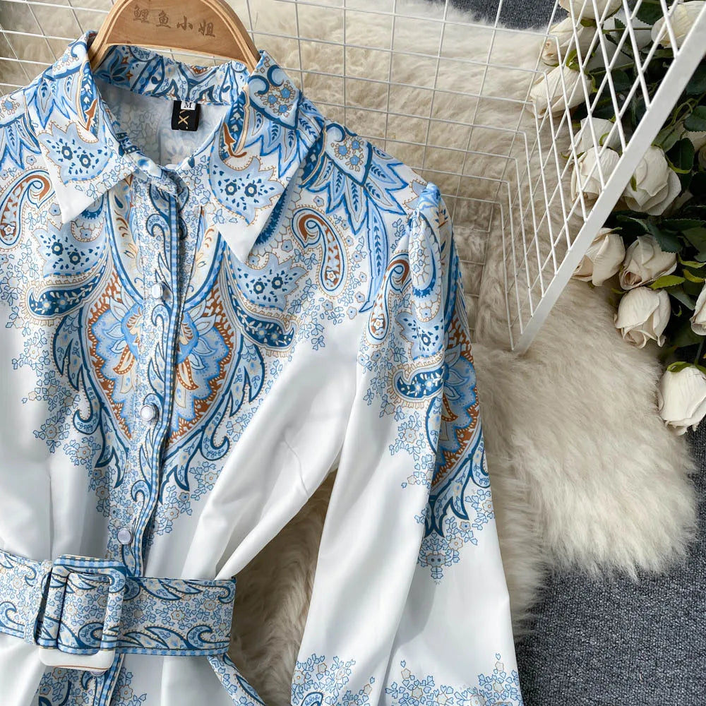 Robe A-ligne avec ceinture et motif floral