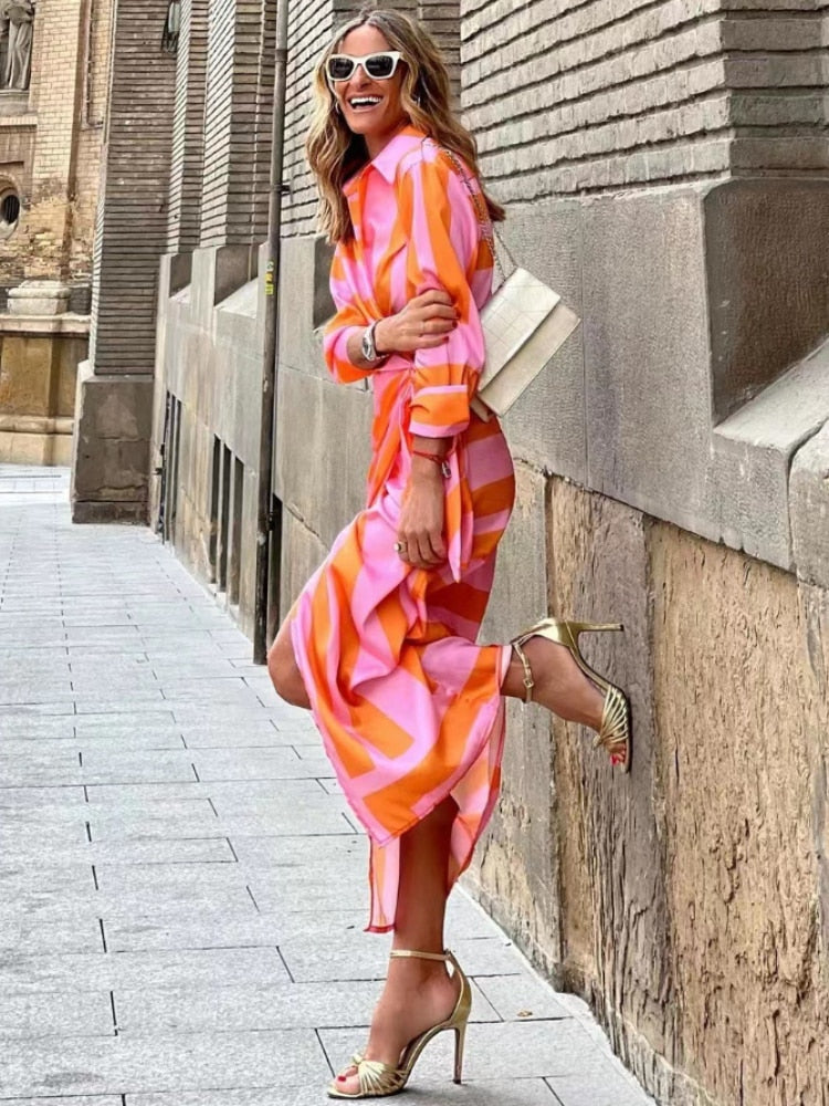 Robe Midi Croisée pour Femme avec Imprimé Géométrique et Manches Trois Quarts