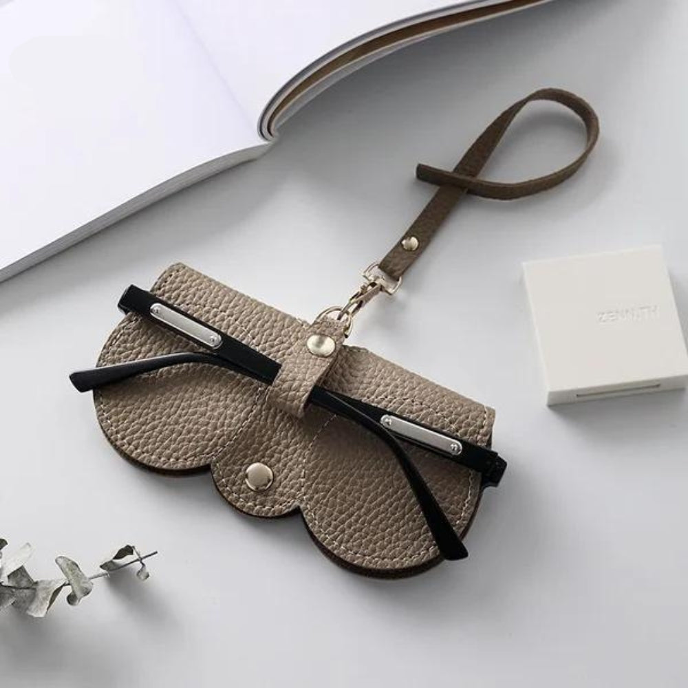 LuxuraGuard™ - Étui à lunettes en cuir élégant | Protection stylée pour vos précieuses lunettes