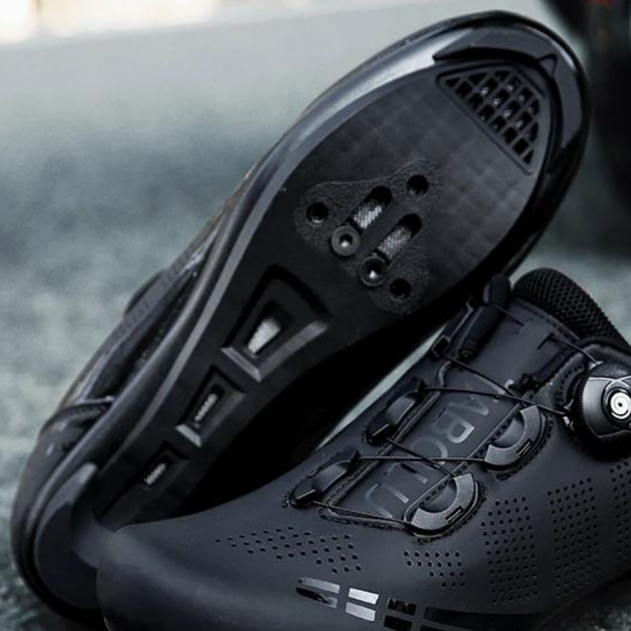 Chaussures de vélo orthopédiques pour le confort et la performance