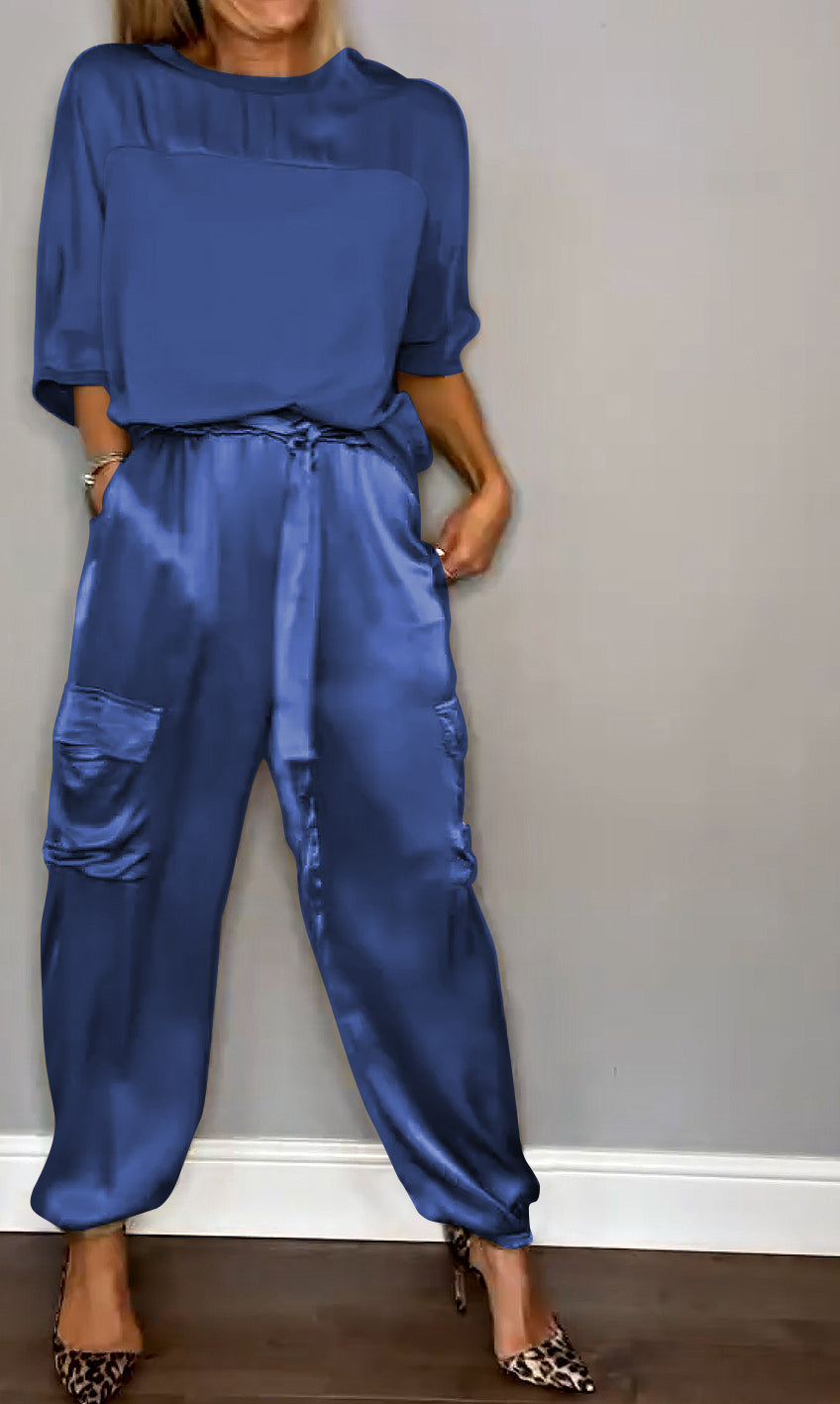 Ensemble en Satin pour Femme avec Blouse à Manches 3/4 et Pantalons avec Nœud à la Taille
