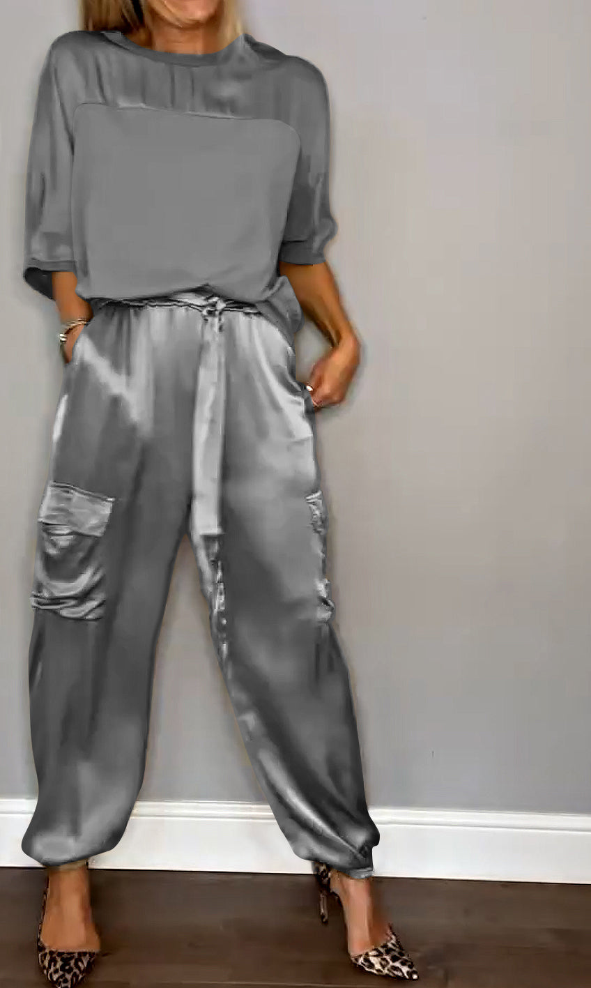 Ensemble en Satin pour Femme avec Blouse à Manches 3/4 et Pantalons avec Nœud à la Taille