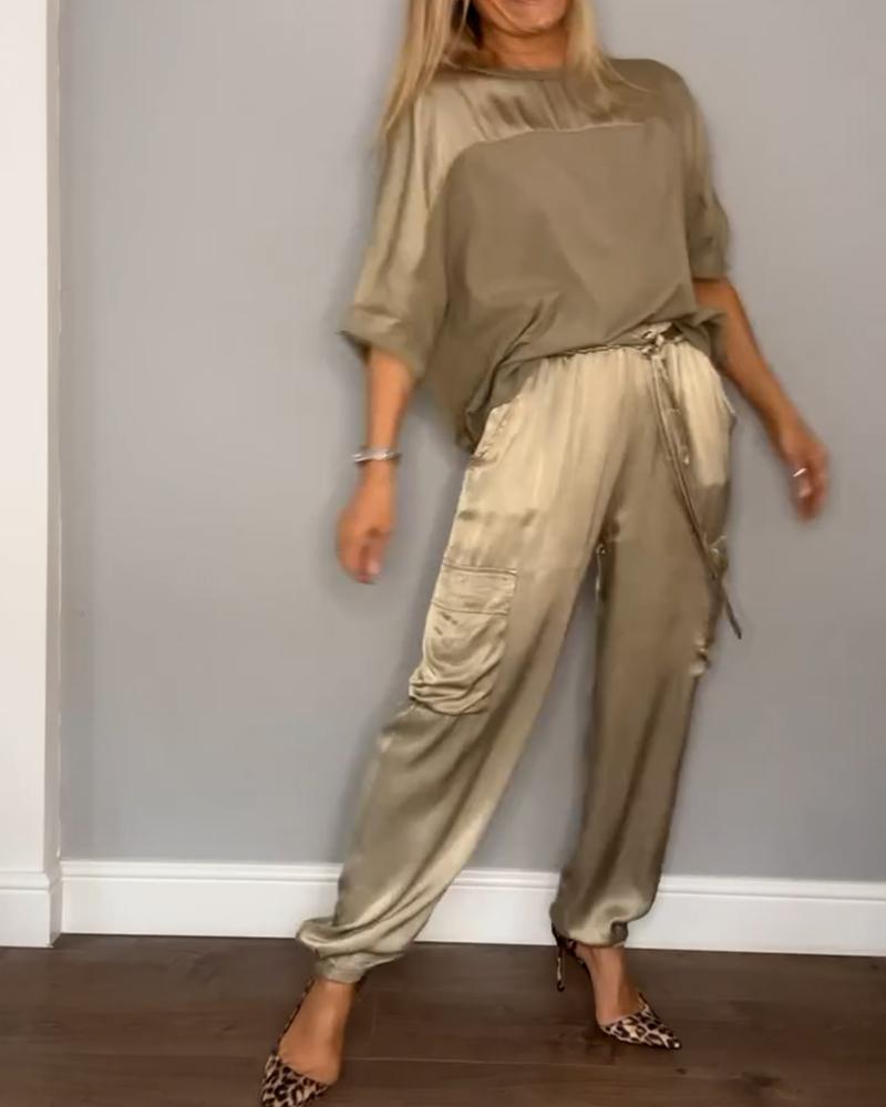 Ensemble en Satin pour Femme avec Blouse à Manches 3/4 et Pantalons avec Nœud à la Taille