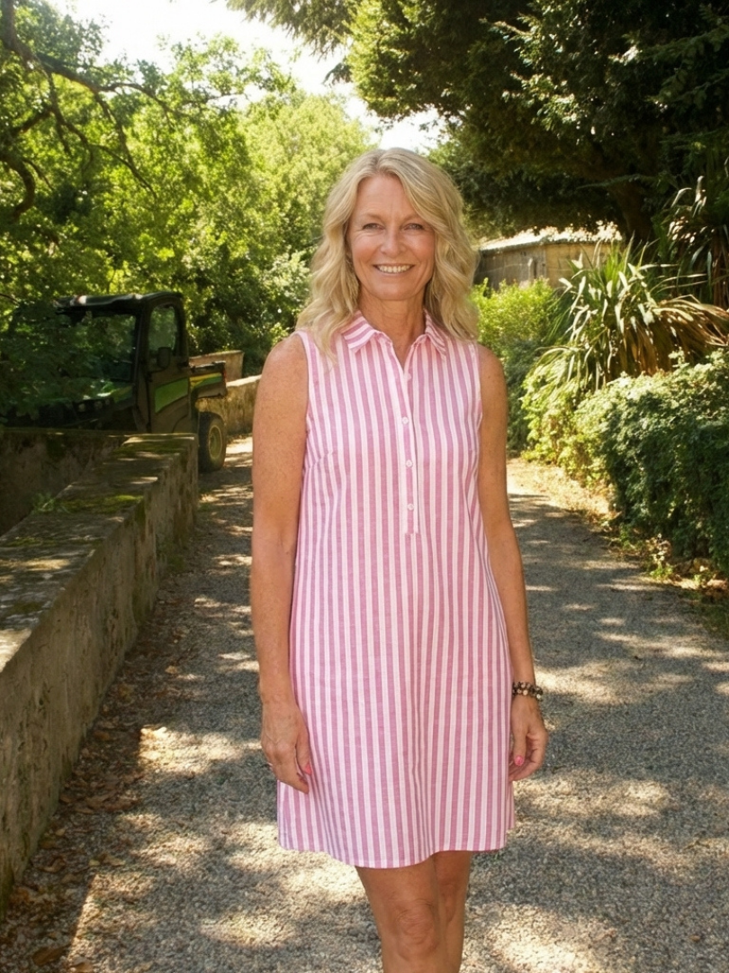 Marielle | Robe chemise sans manches à rayures avec boutons devant
