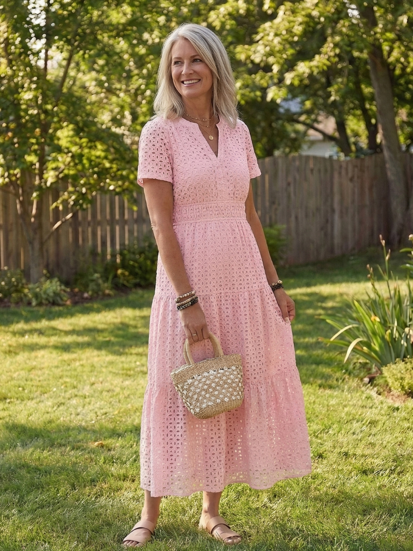 Odelisse | Robe midi à manches courtes avec empiècements en dentelle