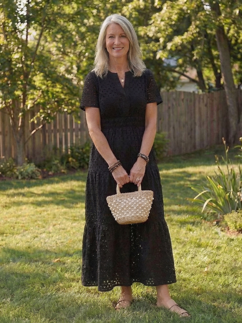 Odelisse | Robe midi à manches courtes avec empiècements en dentelle