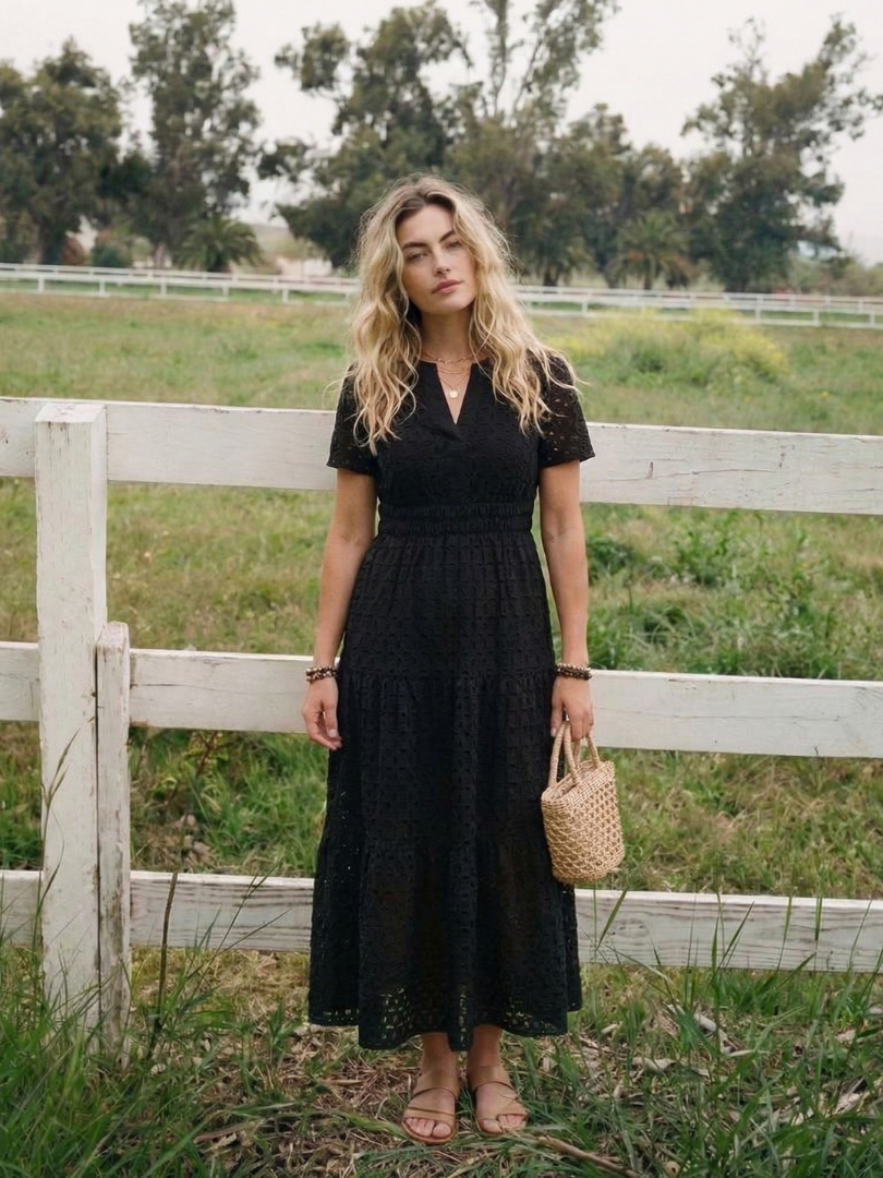 Odelisse | Robe midi à manches courtes avec empiècements en dentelle