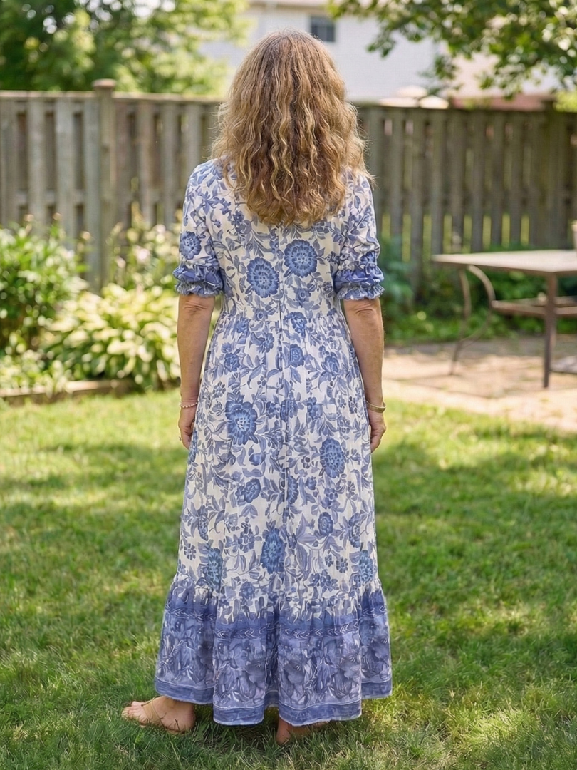 Calandra | Robe midi à manches courtes et décolleté en V à fleurs