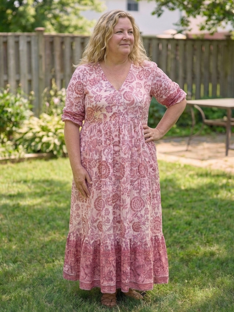Calandra | Robe midi à manches courtes et décolleté en V à fleurs