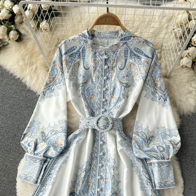 Robe A-ligne avec ceinture et motif floral