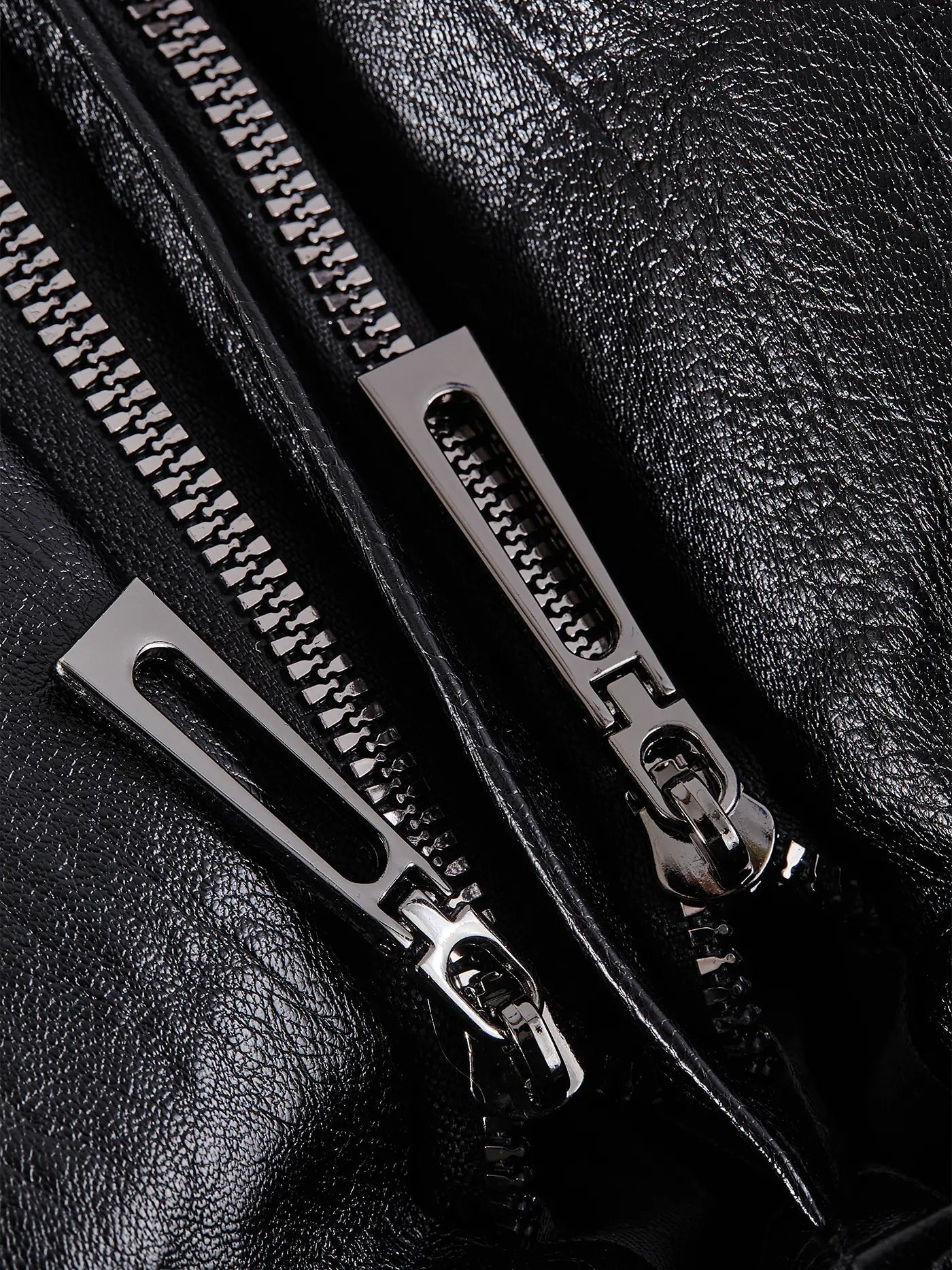 Sac à bandoulière en cuir à poches multiples