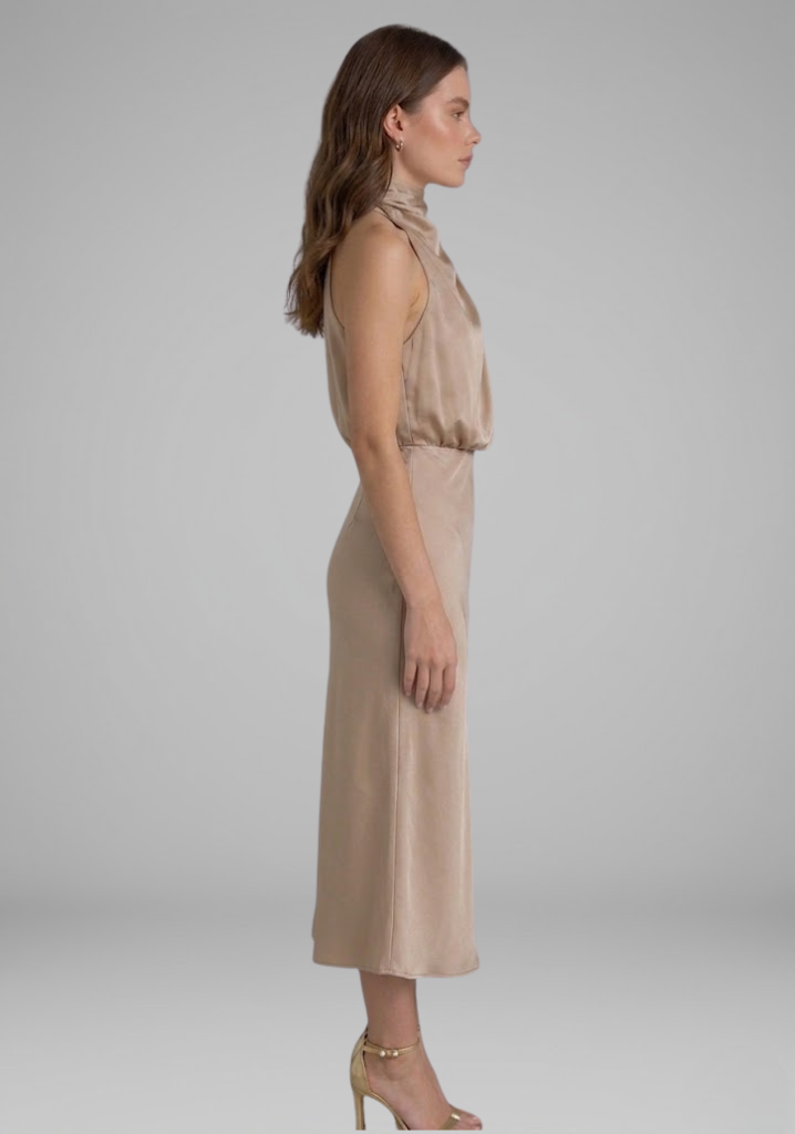 Robe Femme avec Col Montant et Devant Drapé