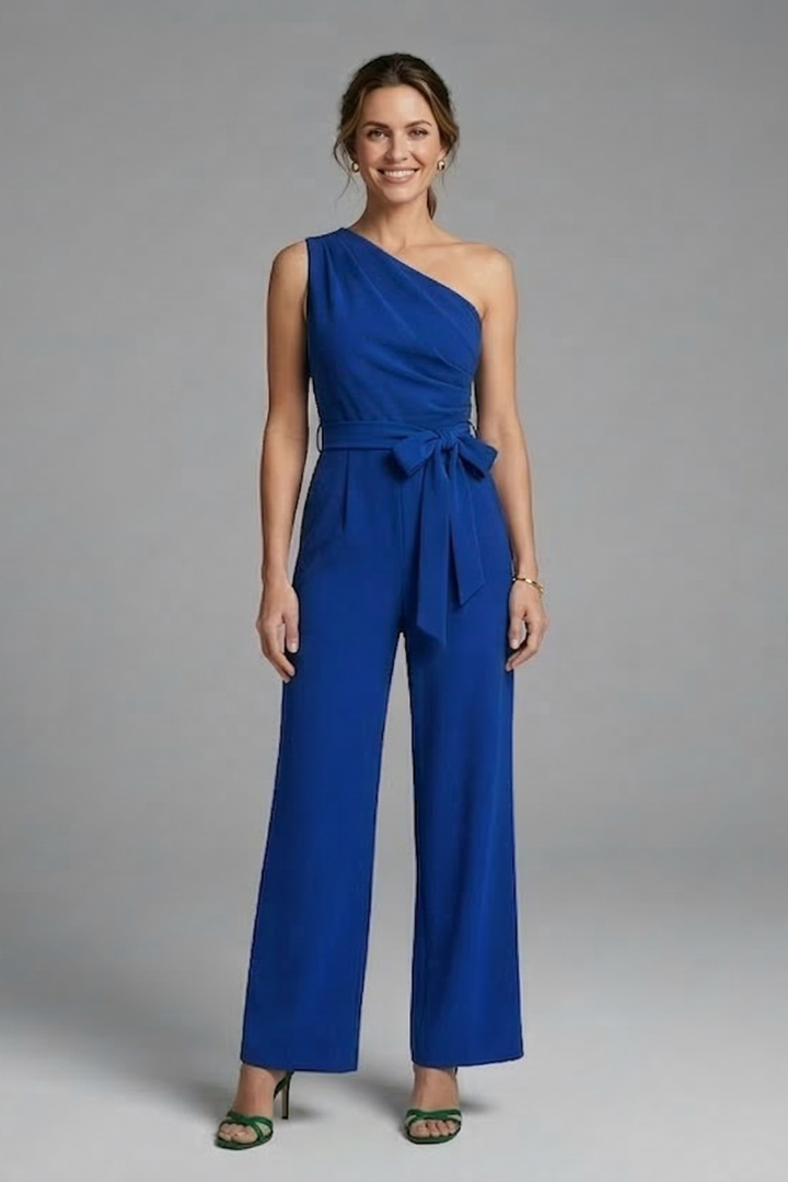 Combinaison Femme avec Encolure Asymétrique et Ceinture à la Taille