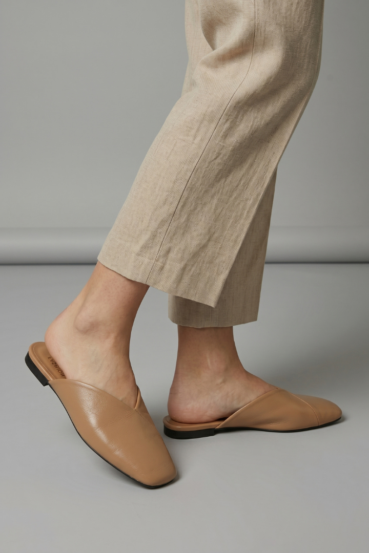 Sandales en Cuir pour Femmes avec Bout Carré et Enfilage