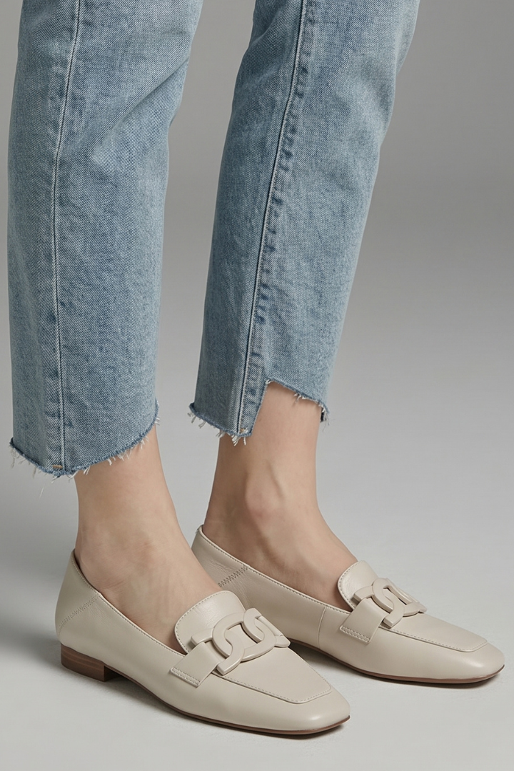 Mocassins orthopédiques en cuir pour femmes avec bout carré pour un usage quotidien