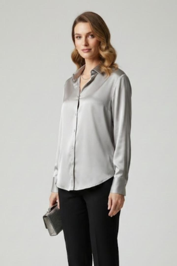 Chemise pour femmes avec boutonnière et col
