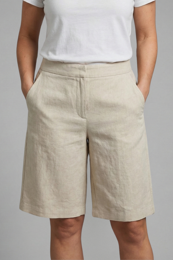 Shorts pour femmes avec taille élastique et poches latérales