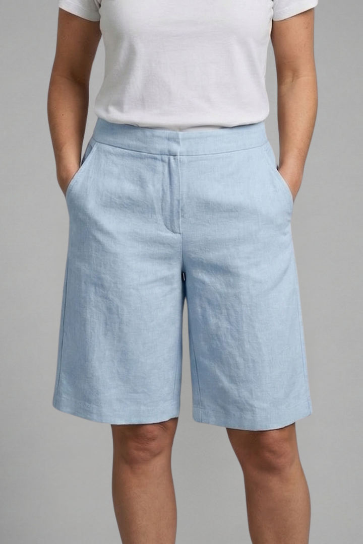 Shorts pour femmes avec taille élastique et poches latérales