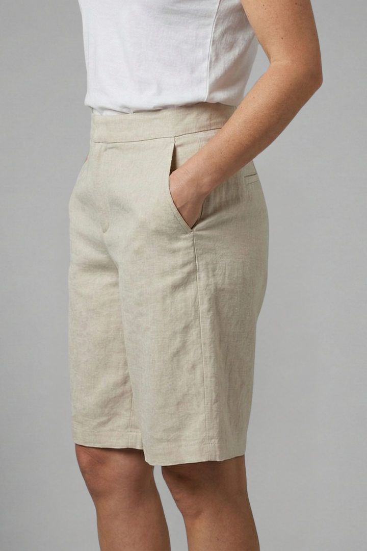 Shorts pour femmes avec taille élastique et poches latérales